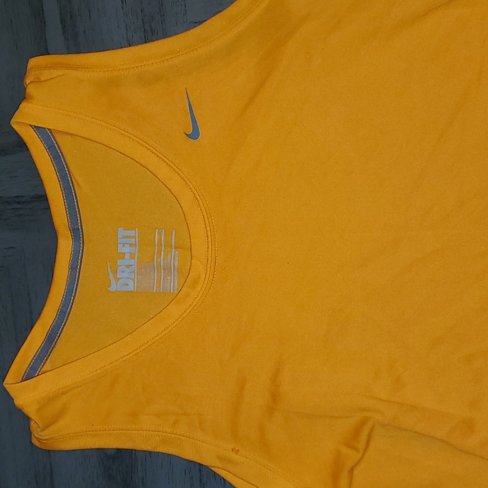 Nike tank top - Picture 7 of 8
